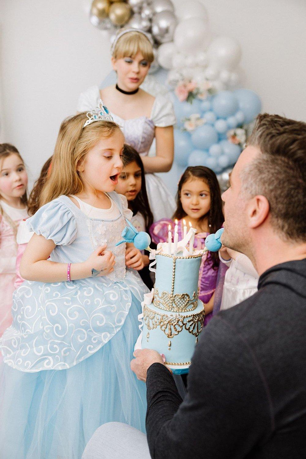 carousel-hero-element image-9